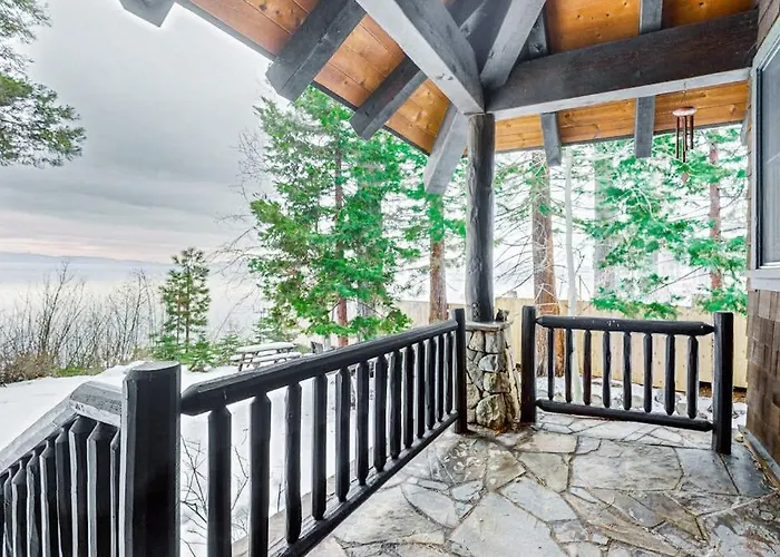 Beautiful Lakefront Home With Dock Stone Fireplace W&D And Nearby Activities
