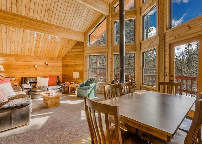 Terrific Mountain Escape With Wood-Burning Fireplace Easy Ski Access
