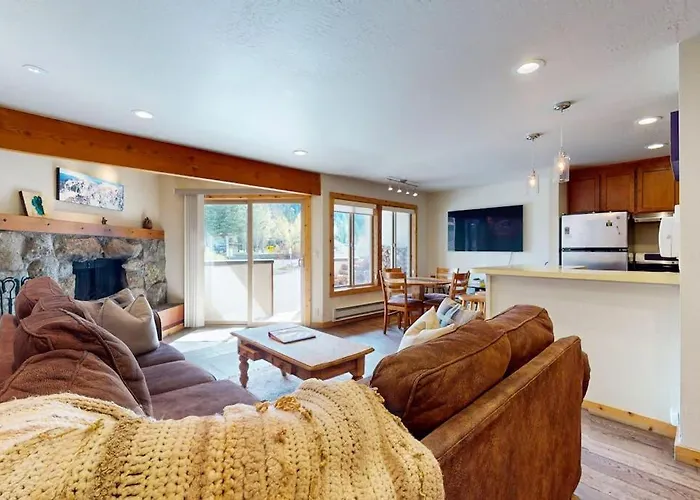 Cozy Condo With Wood Fireplace Mountain Views- Walk To Lifts