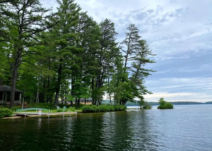 Camp Avalon - Historic Waterfront, 3 Cabins