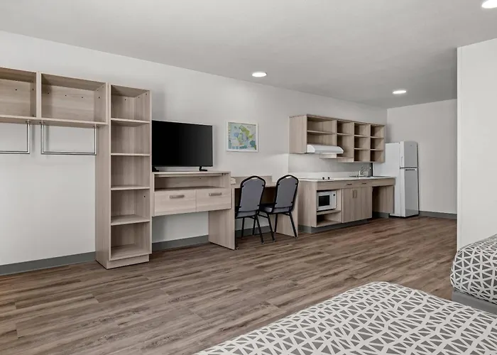 Woodspring Suites Manteca - Stockton South