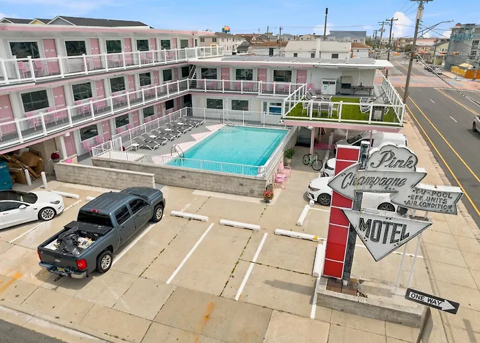 Pink Champagne Boutique Motel