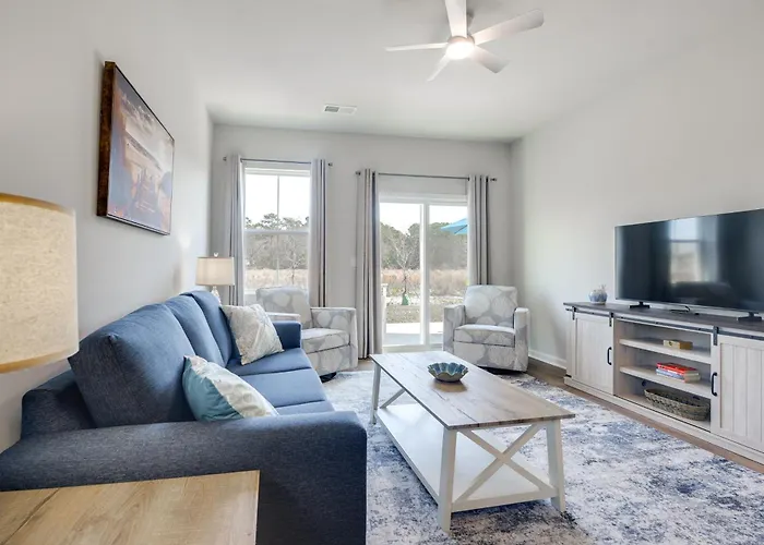 2 Mi To Ocean Isle Beach! Coastal Getaway W/ Patio