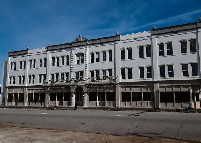 The St Nicholas Hotel