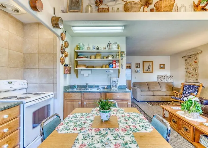 Riverfront Home With Beautiful Water Views Patio & Fireplace