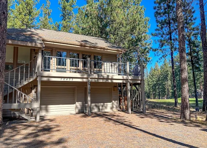 Whimsical Tree-Lined Stay With Wood Stove Ac Shared Amenities And Large Deck