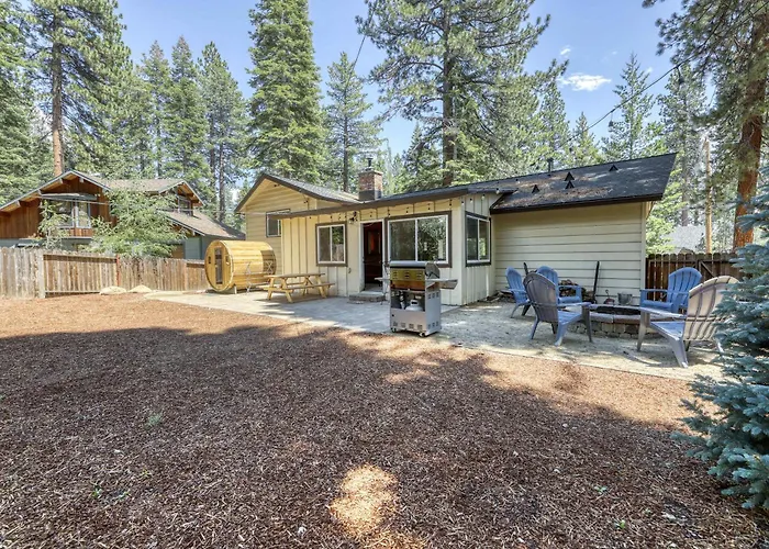 Peaceful Lake View Getaway Close To Tahoe'S North Shore Beach With Deck Sun Room