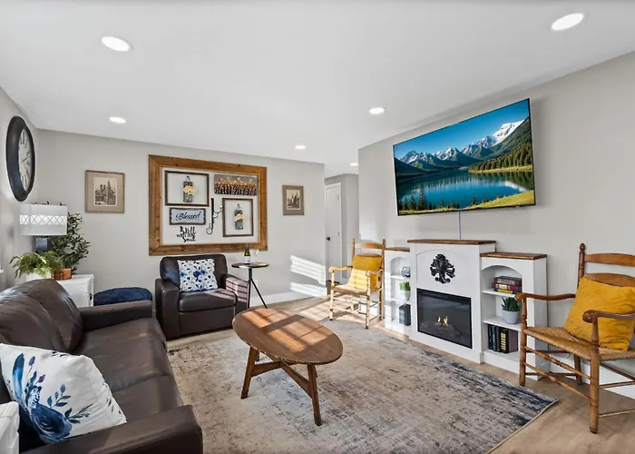 Berthoud Basecamp Private Hot Tub And Backyard Oasis