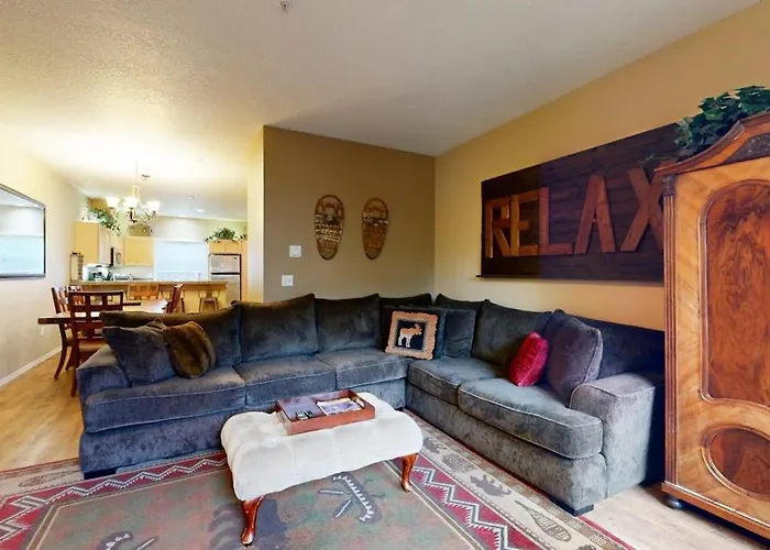Dog-Friendly Condo With Great Kitchen Pool & Hot Tub - Close To Skiing