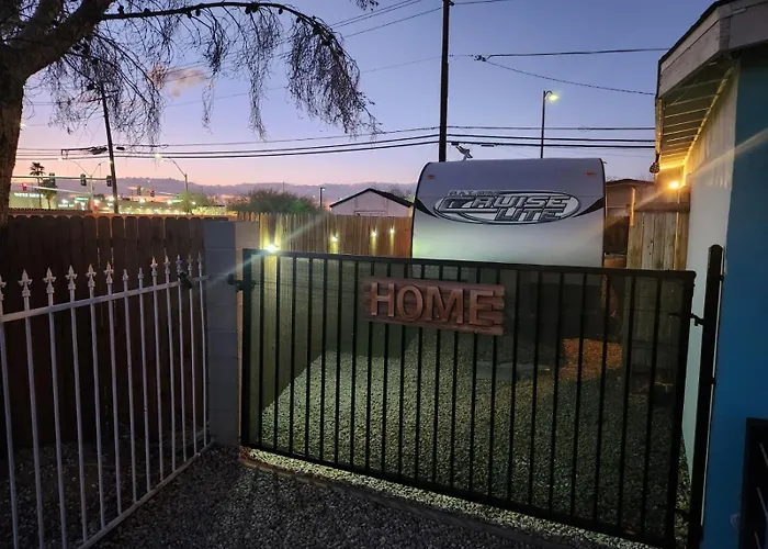 Cozy 1-Bedroom Recreational Vehicle In Fabulous Las Vegas With Ac