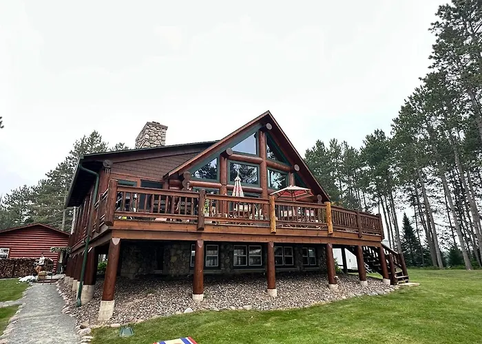 Otter Point Lodge - Waterfront, Boat Dock, Fire Pit