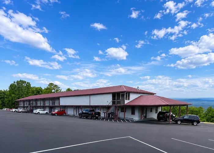 Overlook Mountain Inn