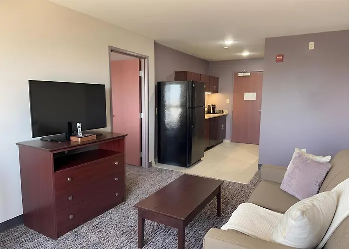 Garner Hotel Pecos By Ihg