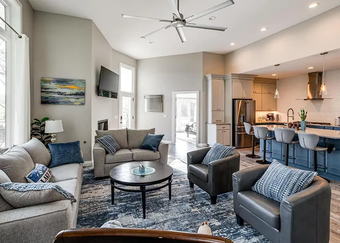 Greenwood Group Retreat W/ Large Private Dock!