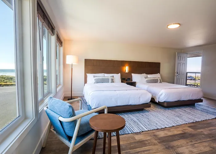 Manzanita Oceanfront Inn