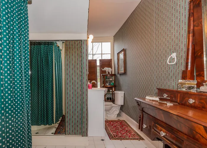 Terrace Carriage House