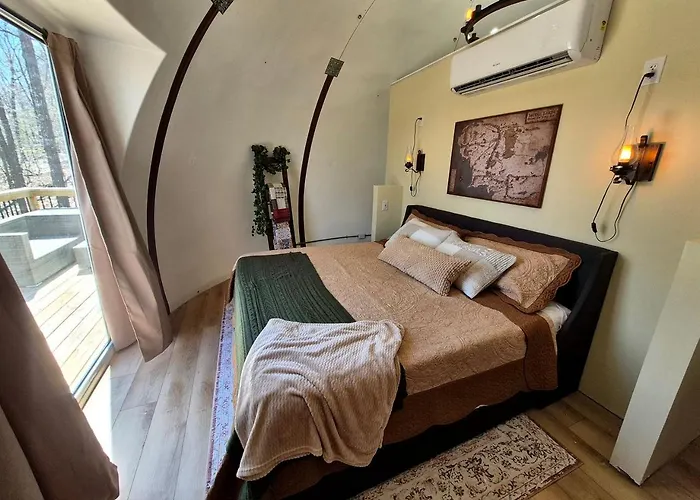 Secluded Woodland Geodome With Panoramic Views & Private Trails In Milledgeville, Georgia