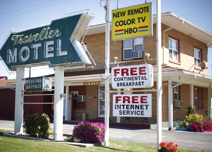 Travelier Motel
