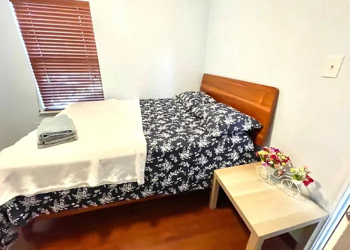Private Room Close Downtown Dallas3514