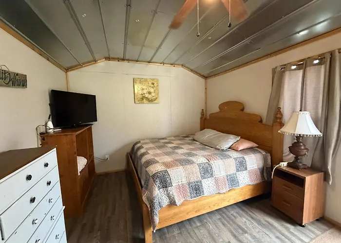 Cozy Cabin For Day Or Weekend
