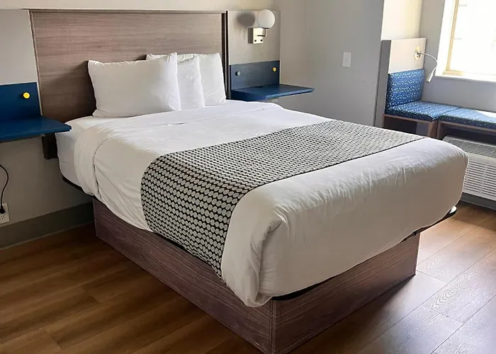 Micro Hotel