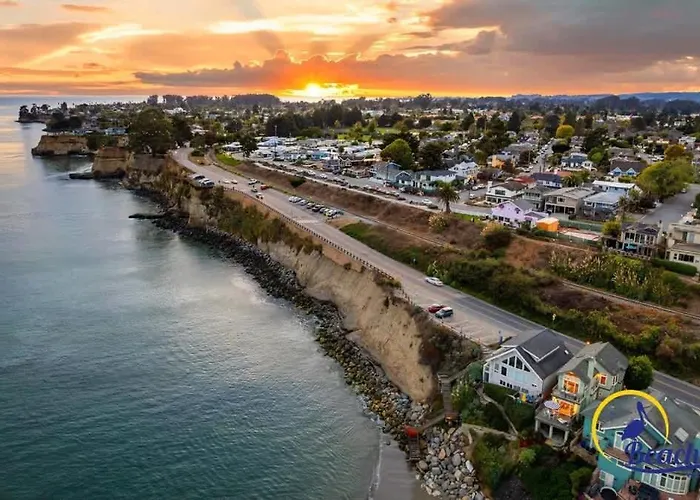 Capitola Cliff House