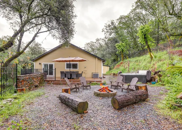 Placerville Paradise: Game Room + Hot Tub!