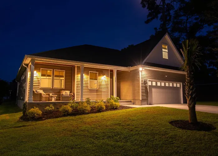 Coastal Retreat At Ocean Isle Beach 1 Mile To Sunset Beach With Fire Pit And Spacious 4Bedroom