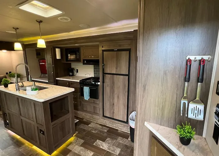 Easttowest Glamping Camper - Site #15