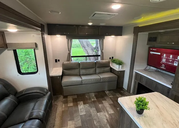 Easttowest Glamping Camper - Site #15