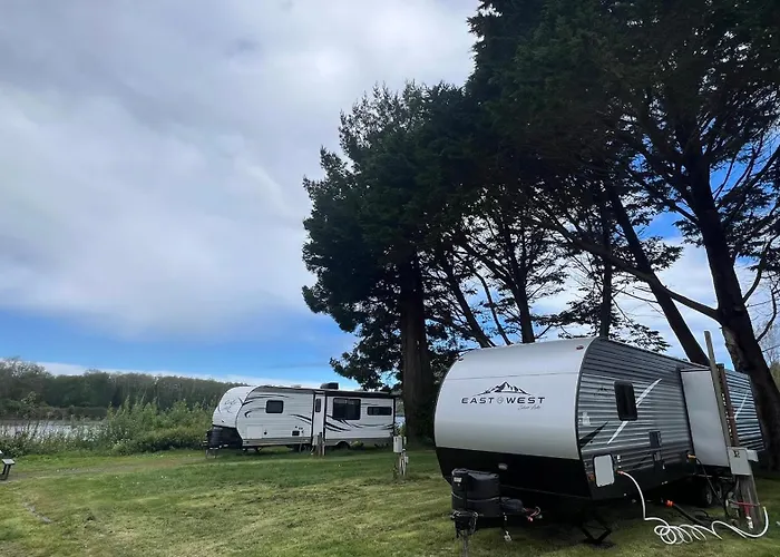 Easttowest Glamping Camper - Site #15