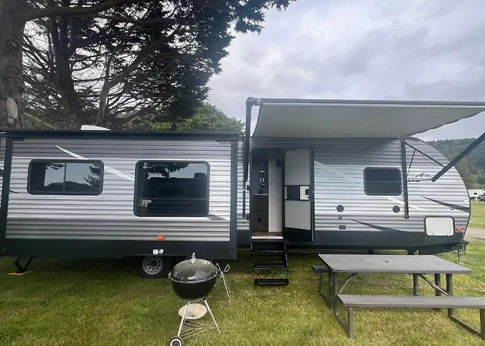 Easttowest Glamping Camper - Site #15