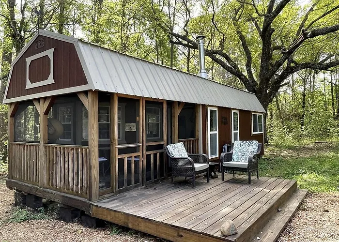 Serene Forest Cabin With Hammock, Loft & Reading Nook In La Grange, Georgia