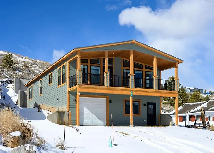 Brand New Cozy Mountain Retreat Cabin With Panoramic Views Near Winter Park, Tabernash Colorado
