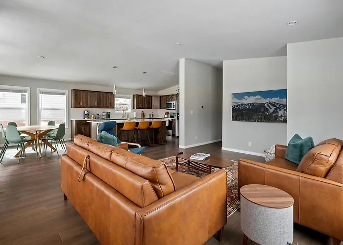 Brand New Cozy Mountain Retreat Cabin With Panoramic Views Near Winter Park, Tabernash Colorado