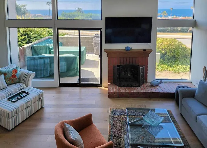 Stunning Ocean View 3-Bed Home!