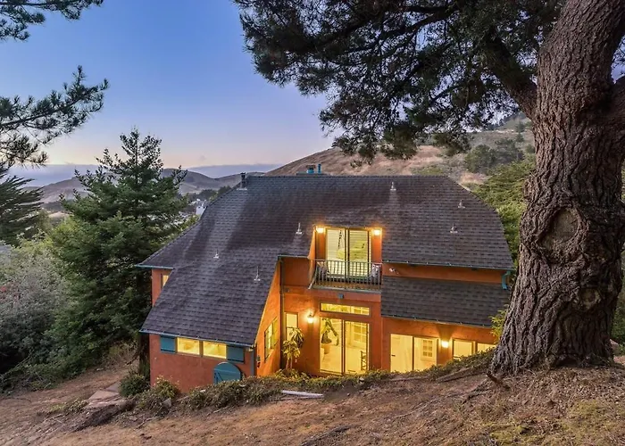Marbella Lane - Knoll Top Property With Hottub