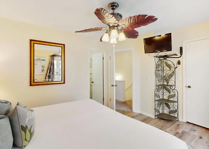 Dog-Friendly Beachfront Townhouse With Balcony 2 Bikes W&D