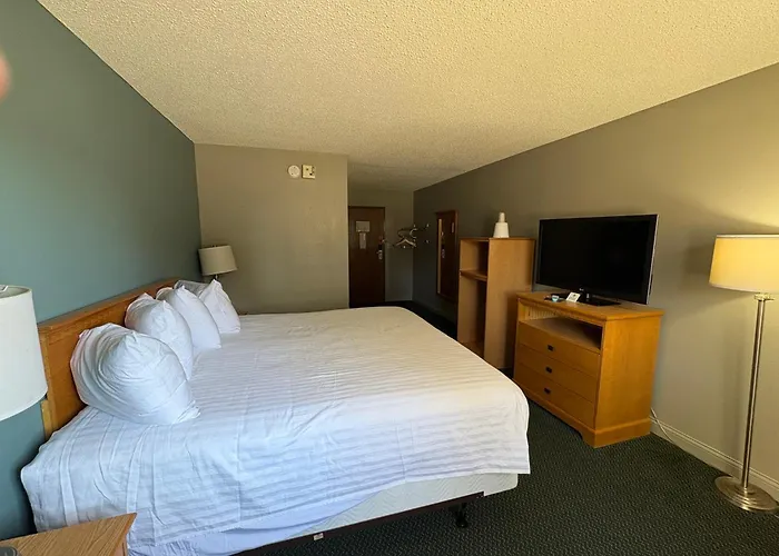 Simply Home Inn & Suites