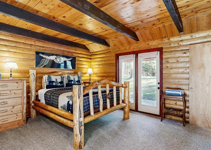 Custom Cabin - Hot Tub Near Mccall & Brundage