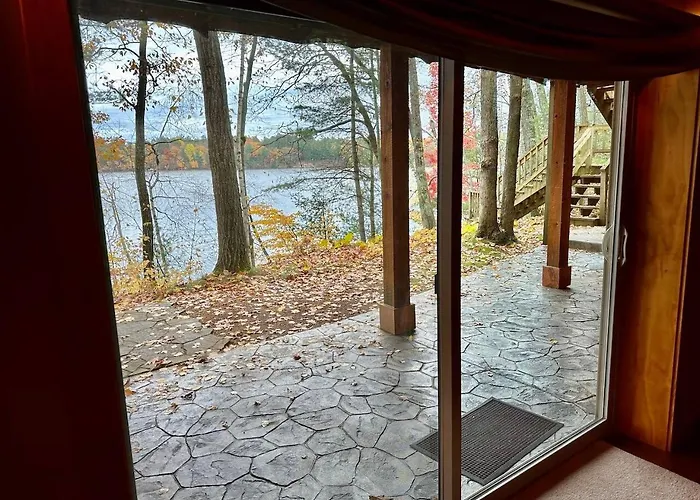 Lake House W/ Snowmobile Access