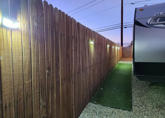 Cozy 1-Bedroom Recreational Vehicle In Fabulous Las Vegas With Ac