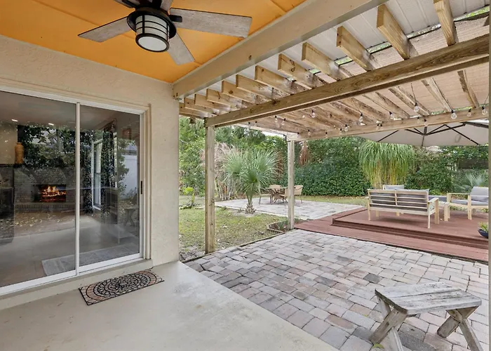 Quiet 3 Bed 2 Bath Retreat