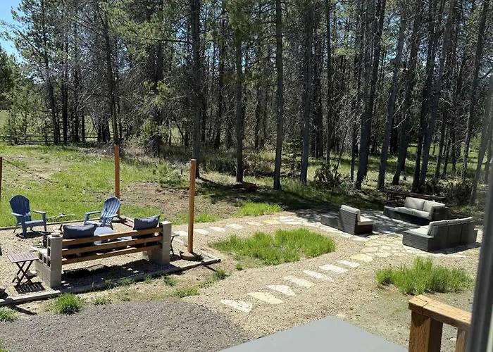 Meadow View Cabin Hot Tub & Ski Access