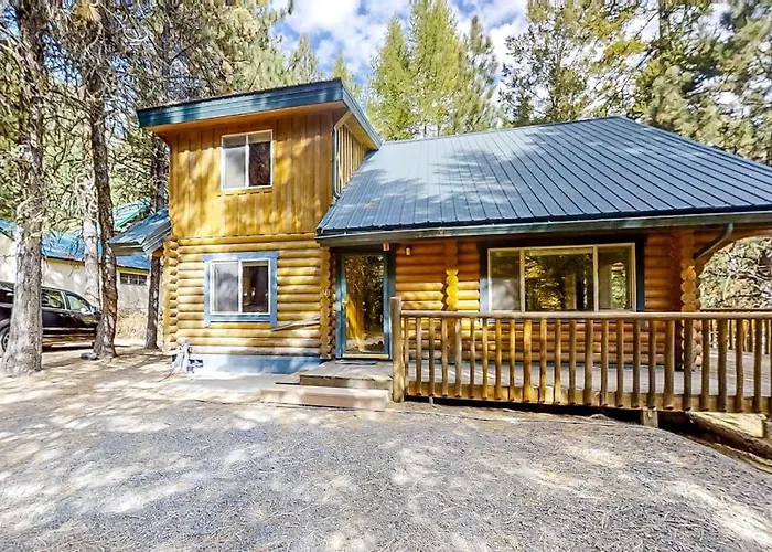 Custom-Built Log Home With Gas Grill Free Wifi Deck And Private Location