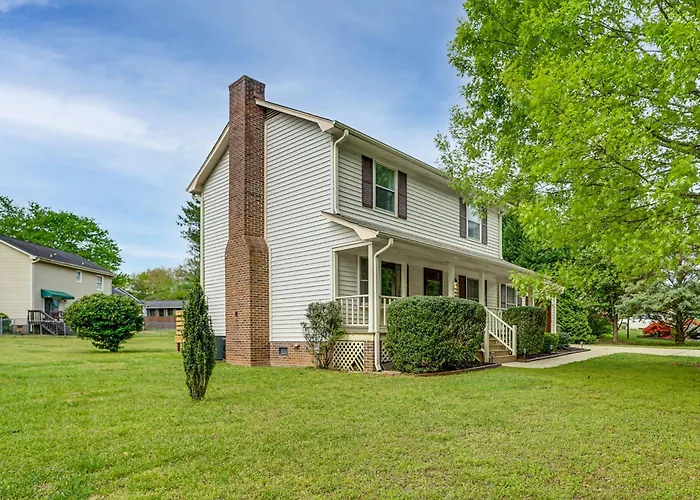 Quiet Family Home W/ Yard! 9 Mi To Dtwn Greenville