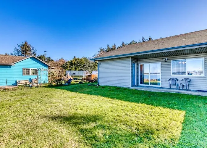 Cute Waterfront Cottage With Private Washer&Dryer & Wonderful Views Of The Bay