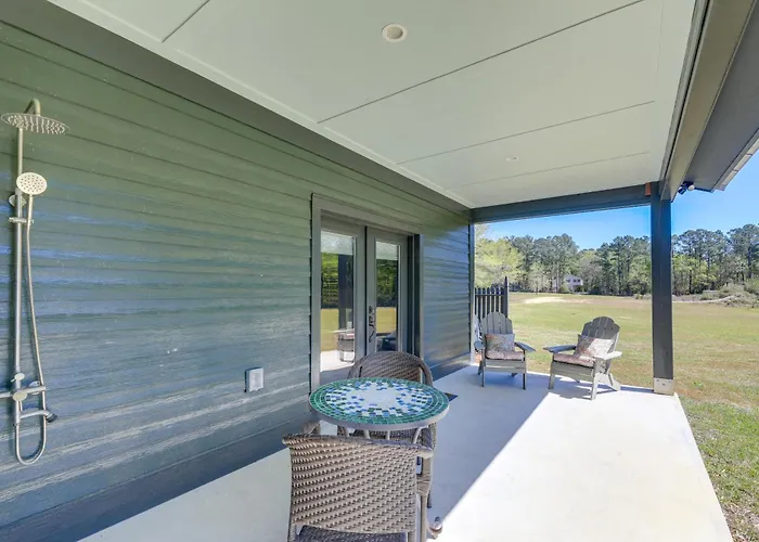 Patio W/ Pond & Forest Views! Havelock Retreat
