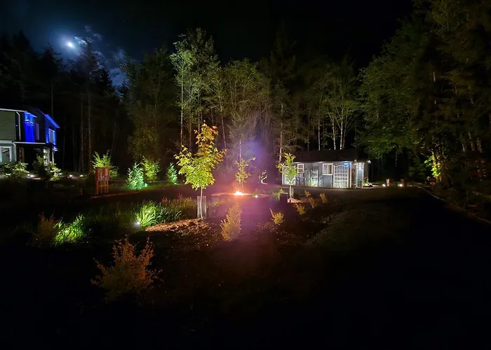 Alder Falls - Modern Woodland Retreat With Lake Access, Ac, Fireplace, Patio, Sleeps 4