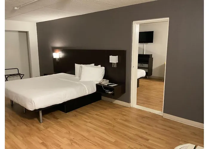 Studio 6 Extended Stay - Columbus, Ga -Downtown